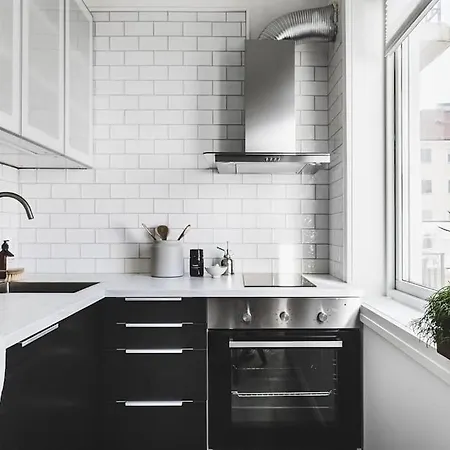 Ultra Flat With Balcony * برغن