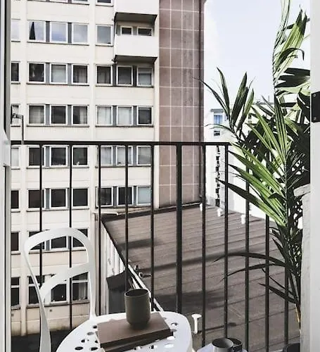 Ultra Flat With Balcony *